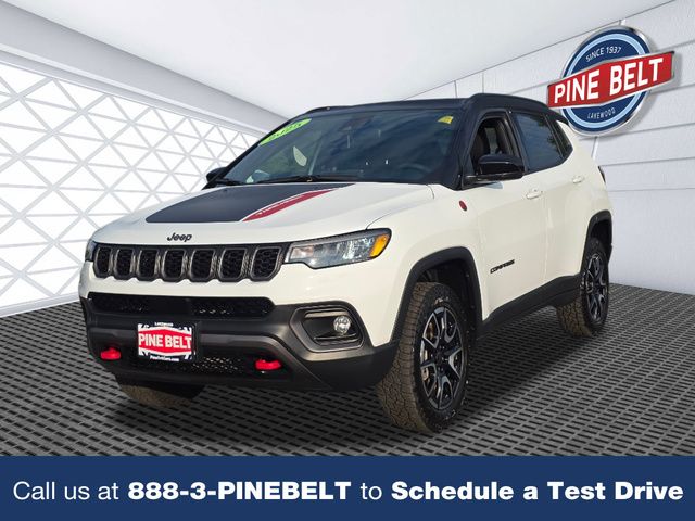 Bright White Clearcoat 2025 Jeep Compass SUV / Crossover Four-Wheel Drive 8-Speed Automatic