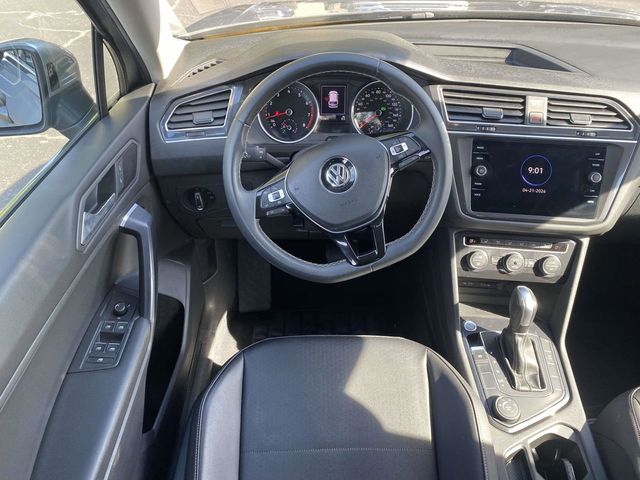 2021 Pyrite Silver Metallic Volkswagen Tiguan 2.0T SE AWD SUV