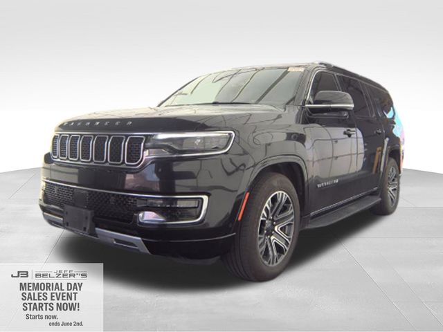 Diamond Black Crystal Pearlcoat 2023 Jeep Wagoneer L Series II 4WD SUV / Crossover Four-Wheel Drive 8-Speed Automatic