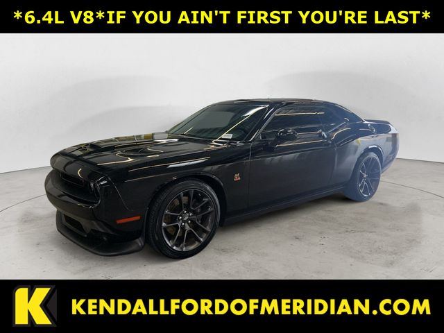 Pitch Black Clearcoat 2020 Dodge Challenger Coupe Rear-Wheel Drive 6-Speed Manual