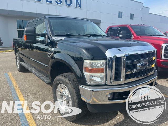 2010 Ford F-250 Super Duty Lariat Crew Cab 4WD