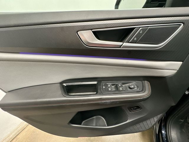 2024 Volkswagen Atlas 2.0T Peak Edition SE w/Technology Black at Sutliff Volkswagen