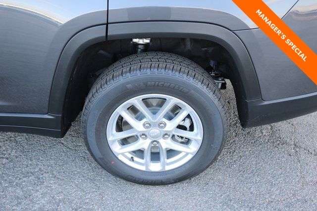 New Car 2025 Jeep Grand Cherokee L  Laredo X For Sale Under $40,000 In Austin, Texas