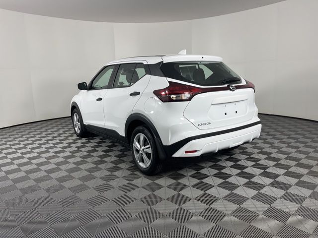 2023 Nissan Kicks S 7