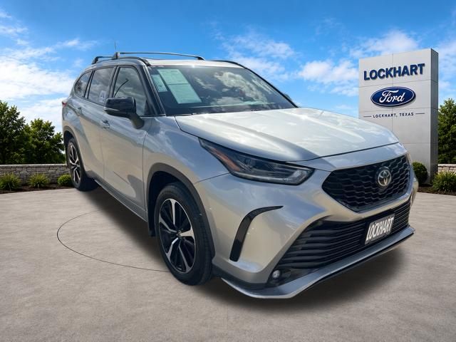 Celestial Silver Metallic 2021 Toyota Highlander XSE FWD SUV / Crossover Front-Wheel Drive 8-Speed Automatic
