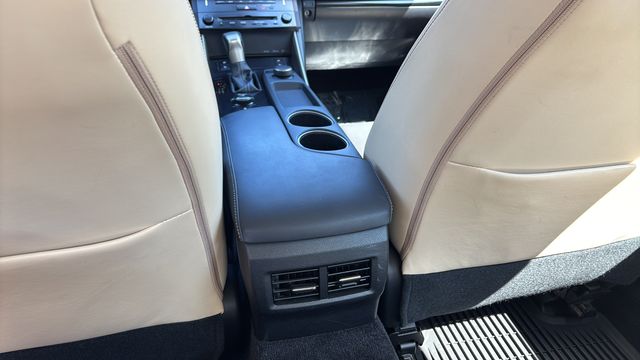 Used 2014  Lexus 250 image 21