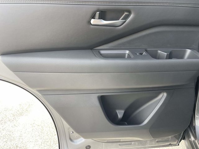 New 2026  Nissan Platinum image 11