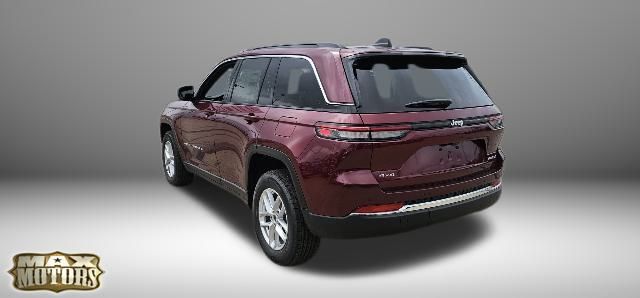 2024 Jeep Grand Cherokee Laredo 7