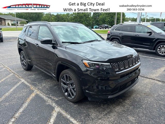 Diamond Black Crystal Pearlcoat 2024 Jeep Compass SUV / Crossover Four-Wheel Drive 8-Speed Automatic