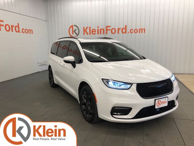Bright White Clearcoat 2023 Chrysler Pacifica Touring L AWD Minivan All-Wheel Drive 9-Speed Automatic