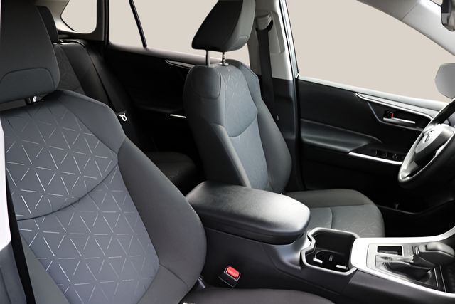 Used Car 2025 Toyota Rav4  Xle For Sale Under $35,000 In Austin, Texas