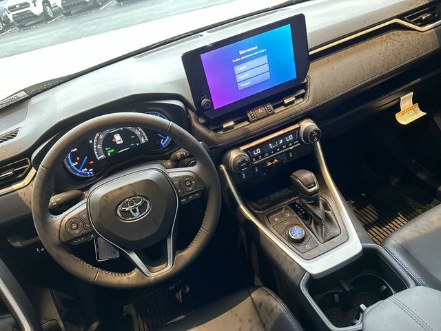 2024 Toyota RAV4 Hybrid XSE 13