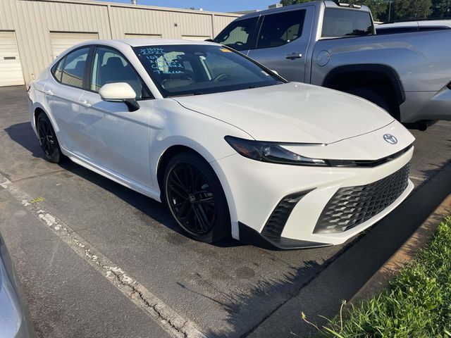 Ice 2026 Toyota Camry SE FWD Sedan Front-Wheel Drive Continuously Variable Transmission