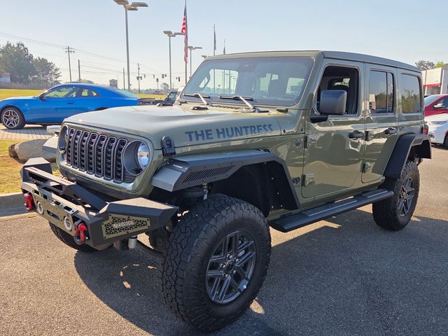 Used 2025 Green Jeep Sport S image 3