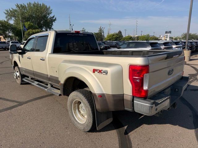 2017 White Gold Metallic Ford Super Duty F-350 DRW Lariat 4X4 Truck