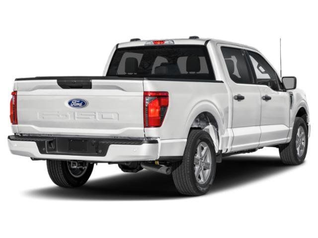 New 2026 White Ford XLT image 2