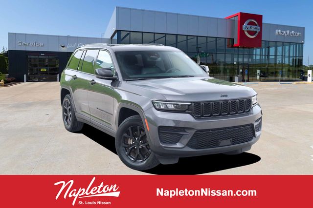 Baltic Gray Metallic Clearcoat 2024 Jeep Grand Cherokee SUV / Crossover Four-Wheel Drive 8-Speed Automatic
