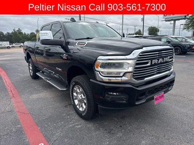 Diamond Black Crystal Pearlcoat 2024 RAM 2500 Laramie Crew Cab 4WD Pickup Truck Four-Wheel Drive 6-Speed Automatic