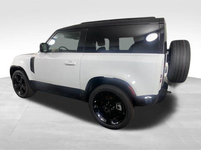 2024 Land Rover Defender 90 X-Dynamic SE 5