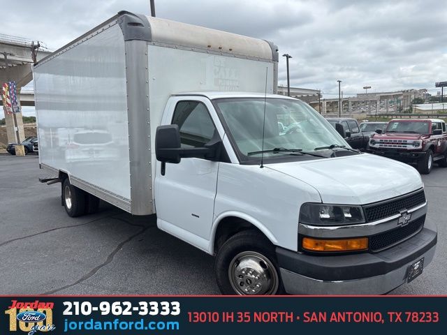 Used Car 2020 Chevrolet Express 3500  Work Van For Sale Under $30,000 In San Antonio, Texas