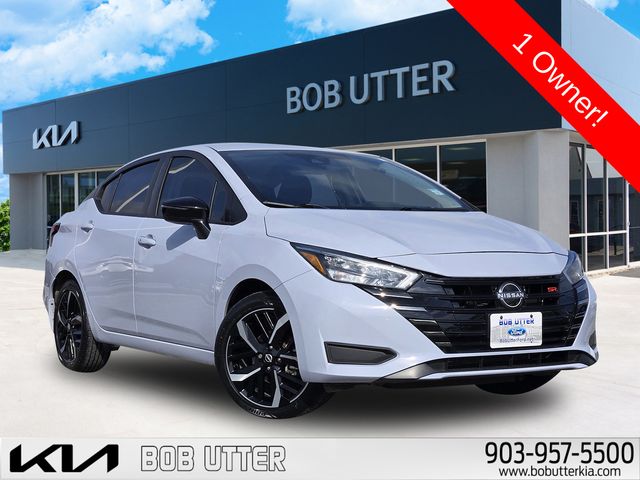 Gray Sky Pearl 2024 Nissan Versa SR FWD Sedan Front-Wheel Drive Continuously Variable Transmission