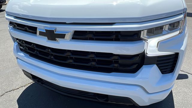 2024 Chevrolet Silverado 1500 RST 9