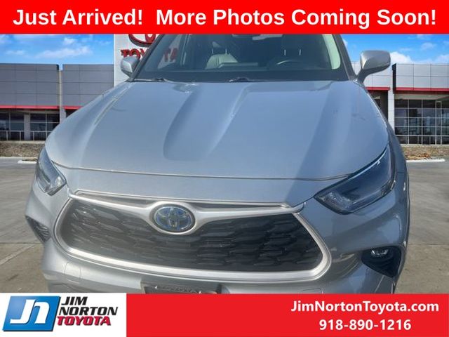 2021 Toyota Highlander Hybrid XLE 6