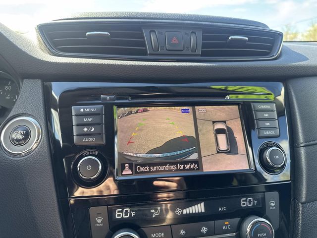 2018 Nissan Rogue - Image 19