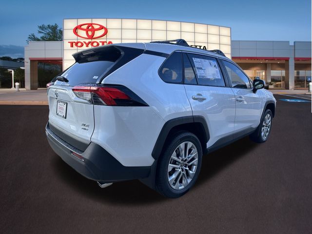 2025 Toyota RAV4 XLE Premium 28