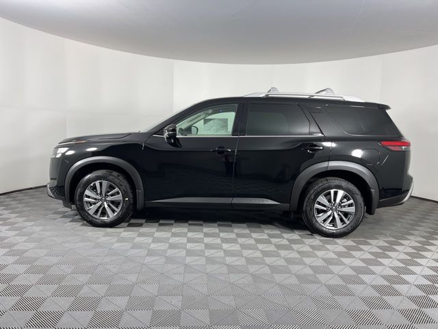 2025 Super Black Nissan Pathfinder SL 4X4 SUV