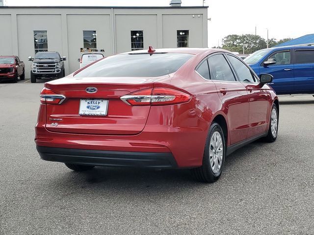 2020 Ford Fusion S 9