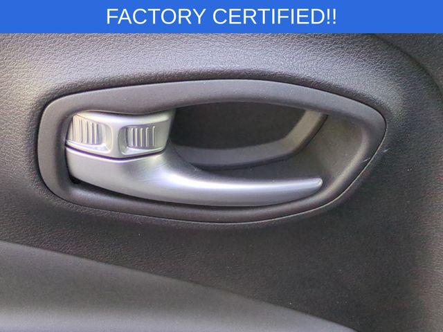 Used 2017 Blue Jeep Trailhawk image 28
