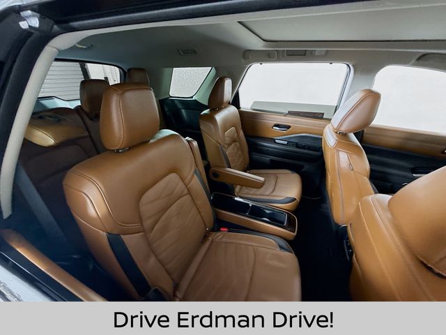 Used 2025 Nissan Pathfinder SUV