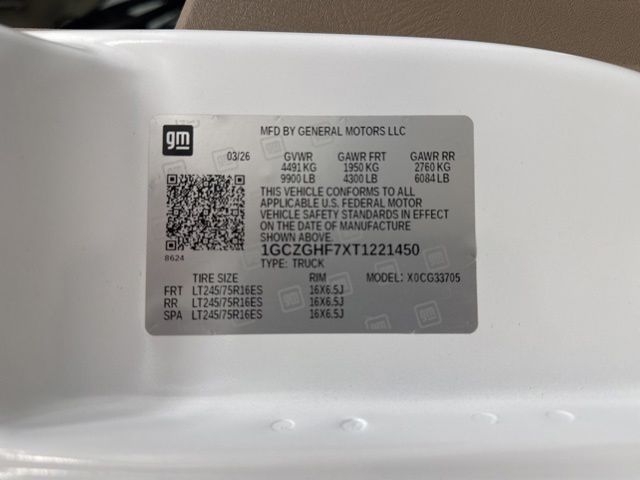 New 2026 Summit White Chevrolet Work Van image 12