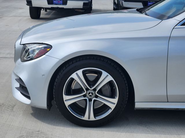2017 Iridium Silver Metallic Mercedes-Benz E-Class E 300 RWD Sedan