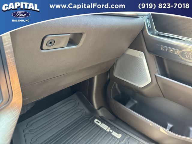 Used 2025 Gray Ford King Ranch image 28