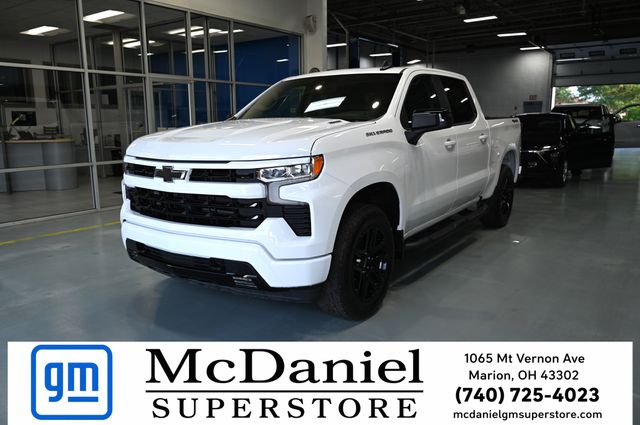 Summit White 2026 Chevrolet Silverado 1500 Pickup Truck Four-Wheel Drive 8-Speed Automatic