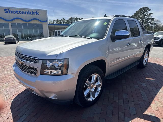 2011 Chevrolet Avalanche LTZ 4WD