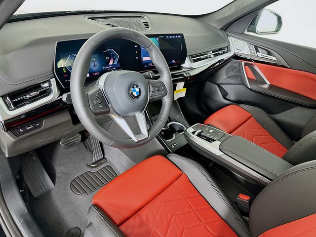 2025 BMW X1 xDrive28i 9