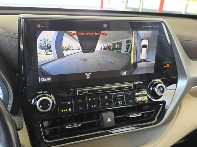 Used 2021 Toyota Highlander SUV