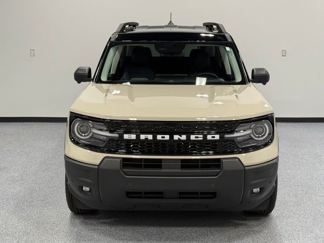 Used 2025 Beige Ford Outer Banks image 3