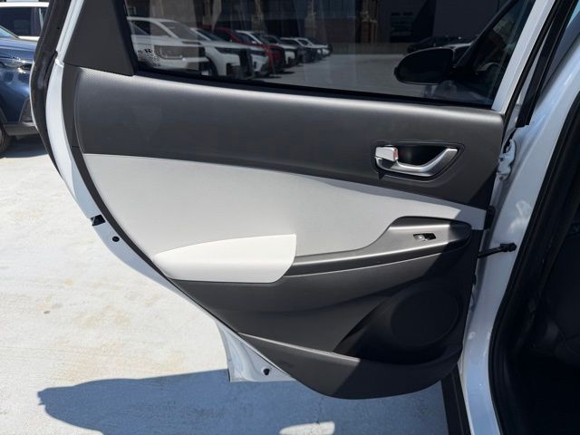 2023 Hyundai Kona SEL - Photo 13