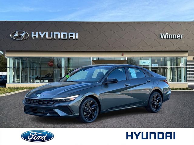 2026 Hyundai Elantra SEL Sport FWD