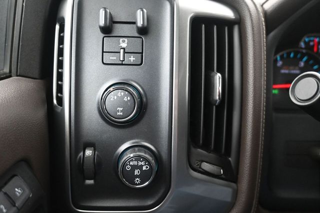 Used 2016 White Chevrolet LTZ image 25