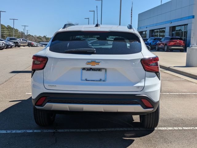 2025 Chevrolet Trax LT photo