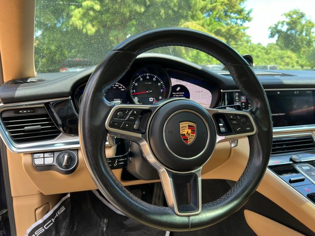 2019 Porsche Panamera 4 14