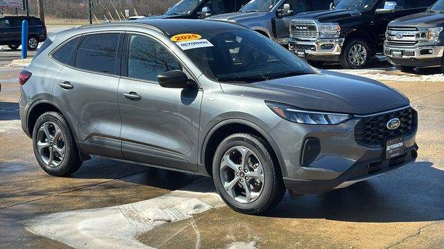 2025 Ford Escape ST-Line AWD