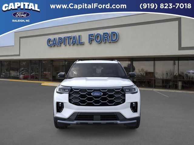 New 2026 Star White Metallic Tri-Coat Ford Platinum™ image 6