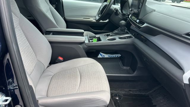 Used 2026 Toyota Sienna Van