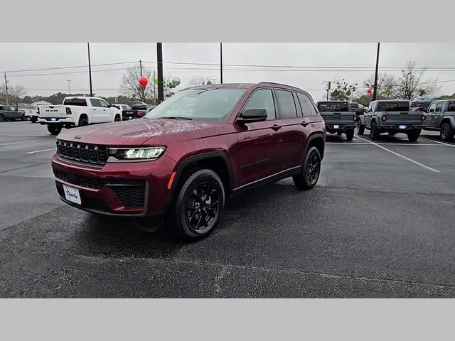 2026 Jeep Grand Cherokee Altitude 4x4